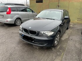 Bmw 116 i E83 dily z havarovaného vozu.