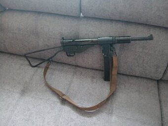 Replika samopalu Sten MK2