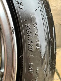 Kola 17 palců Volvo S60/V70 obutí Goodyear eagle F1