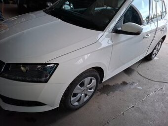 Škoda Fabia III 1.0MPI Klima Model 2022/Havárie///