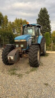 Traktor New Holland G210 / 8870
