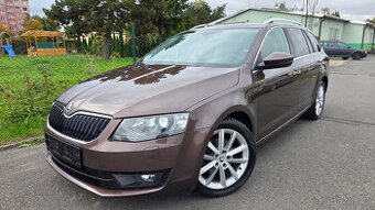 ŠKODA OCTAVIA 3 COMBI 1.4 TSI - ELEGANCE - BI-XENONY