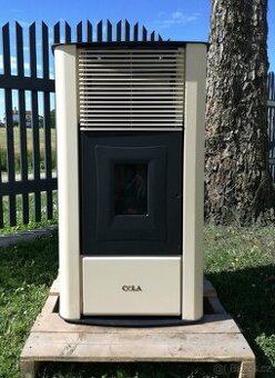 Peletová kamna s vodním okruhem 18 kW topná kamna