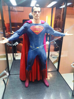 LED vitrína pro Hot toys a jiné 1/6 figurky