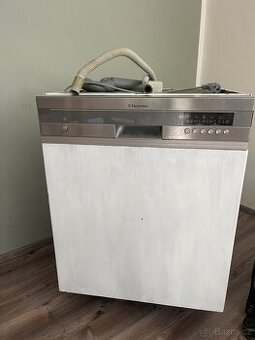 Myčka nádobí Electrolux ZA ODVOZ