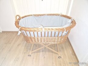 Košatina, proutěný koš na miminko