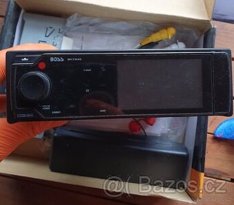 Prodám kvalitní autorádio Boss