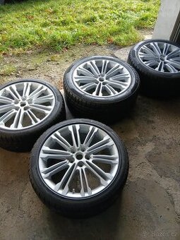 Zimní pneu Maserati