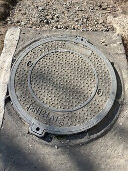 Poklop na jímku plastový 60 cm