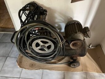 Kompresor + navic nahradni motor