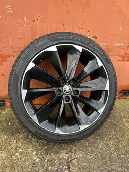 Škoda Superb R19 Originální zimní sada Supernova