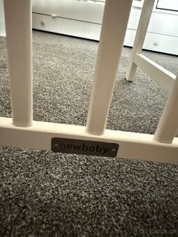 Detska pristavna postylka