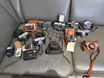 Staré fotoaparáty.