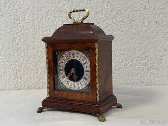 STOLNÍ ZDOBENÉ HODINY WUBA JWA JOHN WARMINK CO.