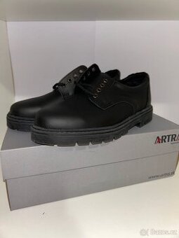Kožená pracovní obuv ASTRA S3 - zcela nová