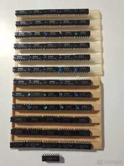 Prodám 61 integrovaných obvodů TESLA MH74xx a UCY7486