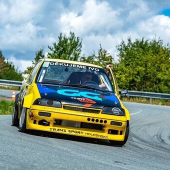 Suzuki Swift GTI závodní