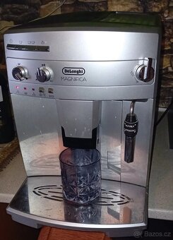 Kávovar Delonghi Magnifica