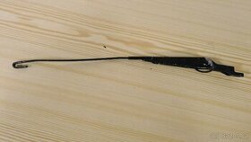 Škoda 105 120 rameno stěrač