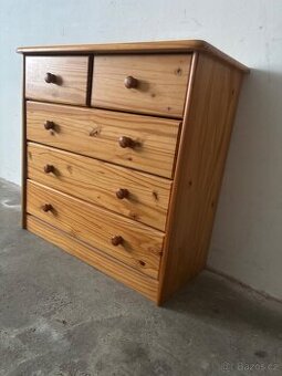 PRODÁM KOMODU MASIVNÍ BOROVICE
