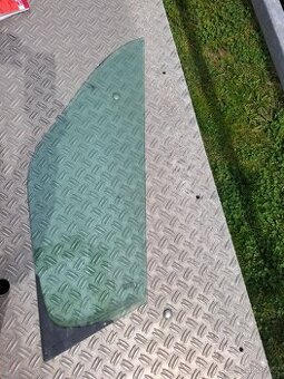 Renault Master pravý trojúhelník sklo