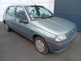Čelní sklo Renault Clio 1,2