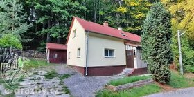 Rodinný dům (151 m2) s garáží a zahradou, Dolní Suchá, Hráde