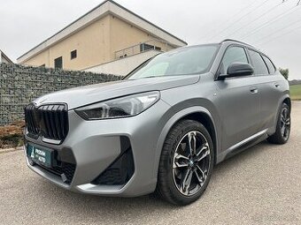 BMW X1 sDrive U11 360°- HeadUp - Nez.topení - DPH