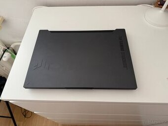 ASUS TUF Gaming A15, R9-7940HS --- RTX4070