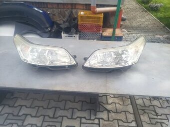 Světla Citroen C4