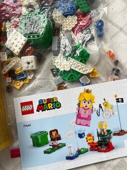Lego Peach Super Mario 71441