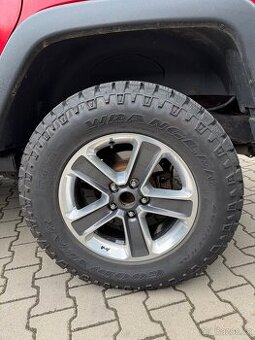 DISKY JEEP R18 + PNEU