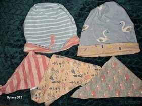 Tchibo set čepice a šátky 3-6 mes.