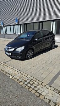 Mercedes B180