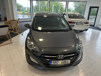 Hyundai i30 r.v. 2015, 1,6CRDi 81Kw klima - 1