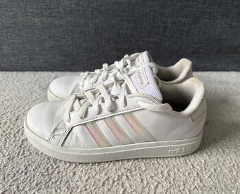 Tenisky Adidas metalické, vel. 35