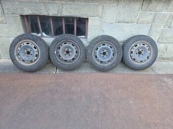 Plechové disky R14 5x100 + nové zimní pneu 185/60 R14 82T