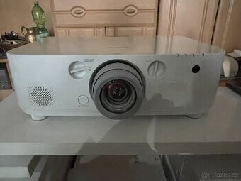 NEC PA572W 5700 ANSI lumenů, WXGA
