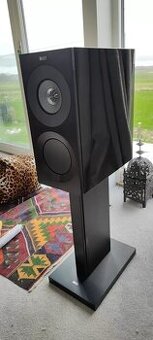KEF Reference 1 Meta se stojany