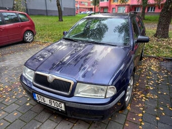 Škoda Octávia 1