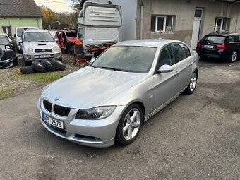 BMW 330i, 190 kW, r.v. 2005, 208 tis. km