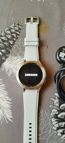 SAMSUNG GALAXY WATCH 4