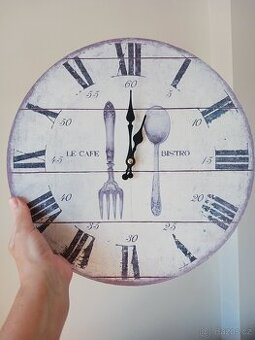 Vintage nastenne hodiny