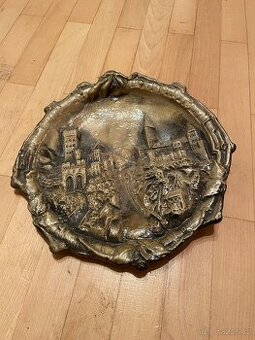 Sada dekorativních nástěnných talířů