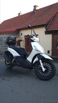Piaggio Beverly 125 , původ ČR, najeto pouze 10 tisíc - 1