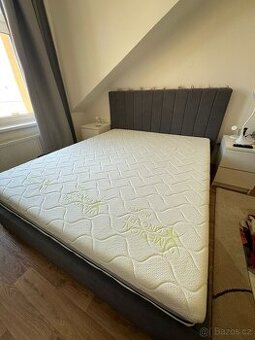 Postel + nová matrace v záruce 07/2025 - 1