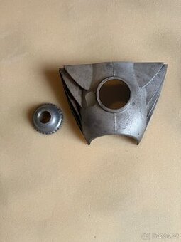 Kryt karburátoru jawa 350