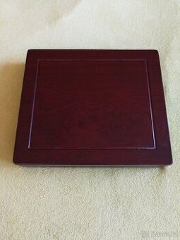 Dřevěná etuje na mince 2