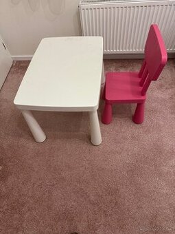 Detský stolek se židlí