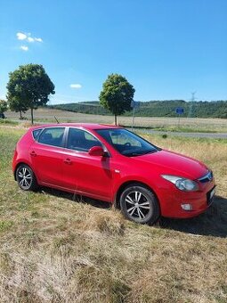 Hyundai i30 hatchback